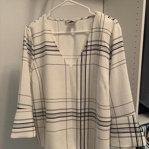 H&M white top with black grid size 14